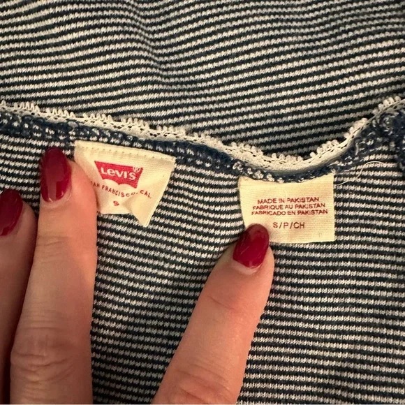 LEVIS S Navy Blue White Stripe V Neck Tee Lettuce Edge Sleeves Bow R $34 - Picture 7 of 11